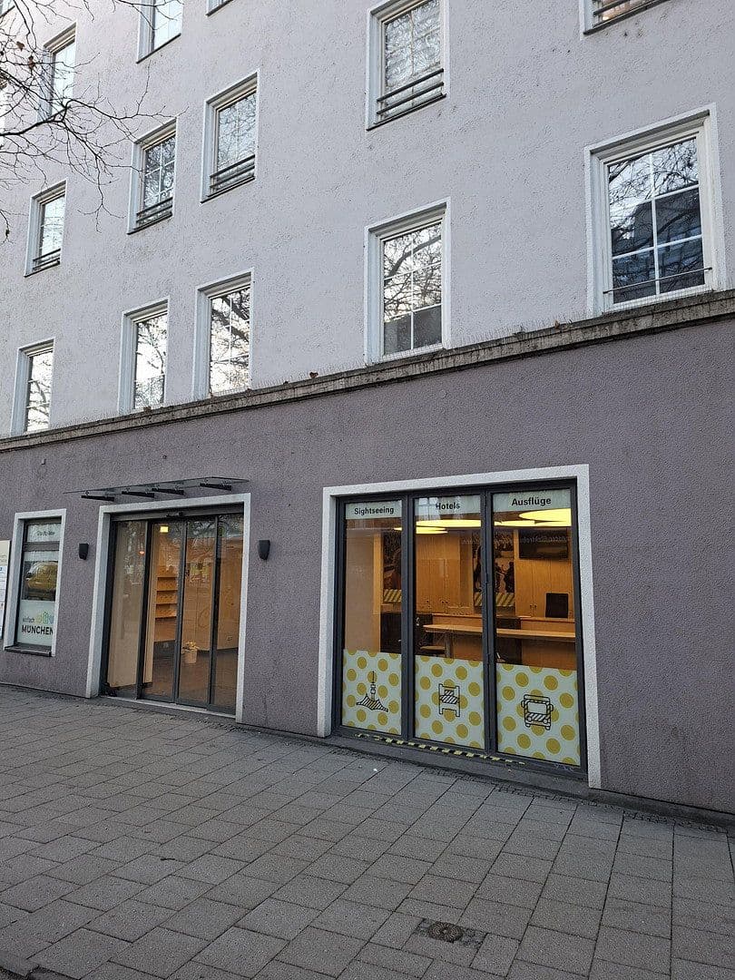 Pronájem kanceláře 271 m², Luisenstr. 1, München, Bavorsko Pronájem kanceláře 271 m², Luisenstr. 1, München, Bavorsko