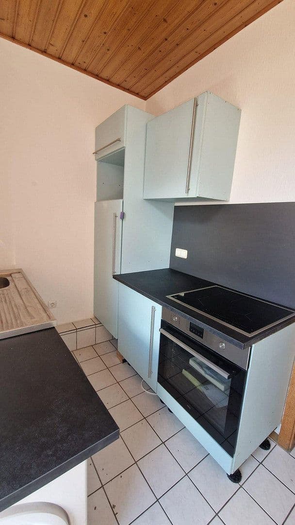 Pronájem bytu 1+1 30 m², Trier, Porýní-Falc Pronájem bytu 1+1 30 m², Trier, Porýní-Falc