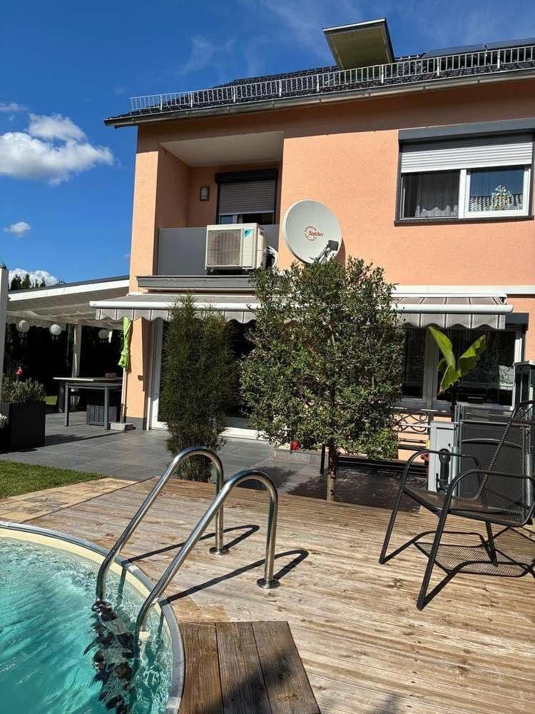Prodej domu 146 m², pozemek 369 m², Danziger Straße 24, Heilbronn, Bádensko-Württembersko Prodej domu 146 m², pozemek 369 m², Danziger Straße 24, Heilbronn, Bádensko-Württembersko