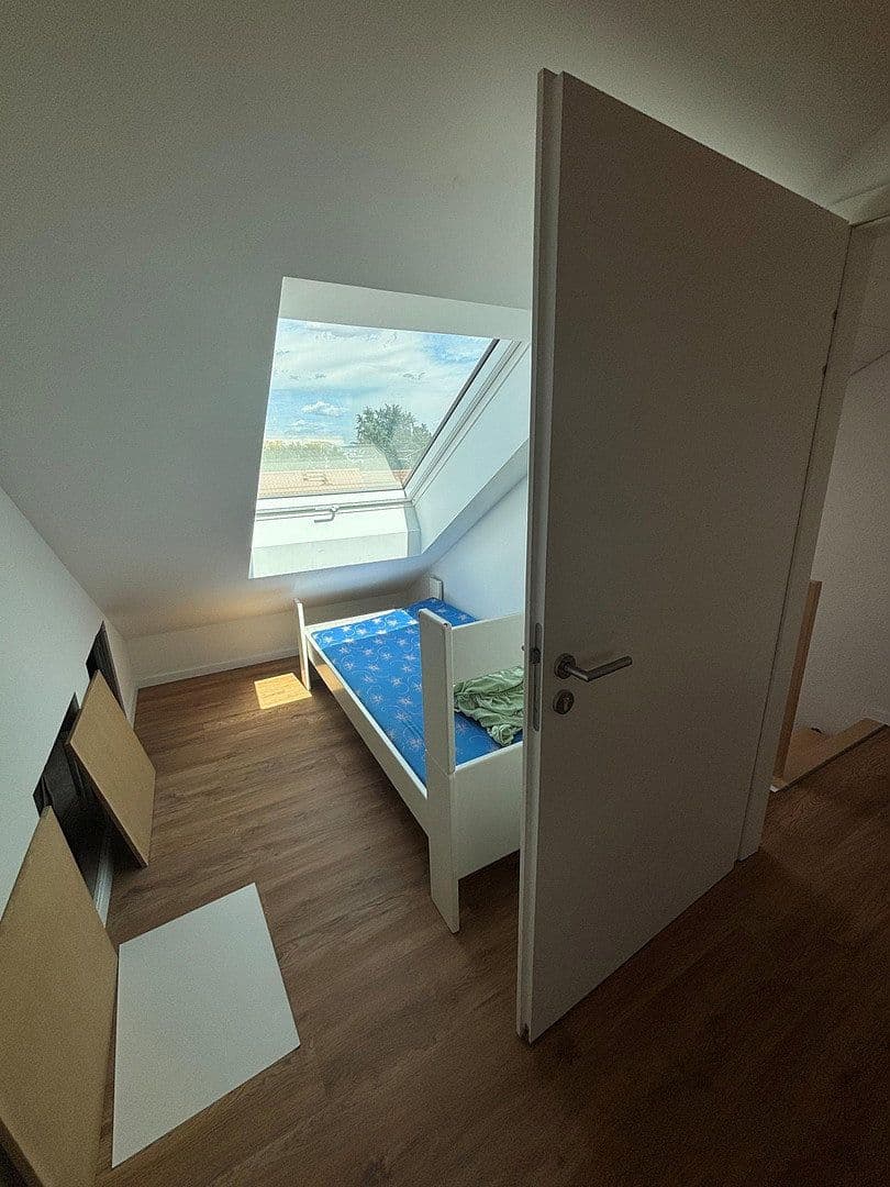 Prodej domu 146 m², pozemek 369 m², Danziger Straße 24, Heilbronn, Bádensko-Württembersko Prodej domu 146 m², pozemek 369 m², Danziger Straße 24, Heilbronn, Bádensko-Württembersko