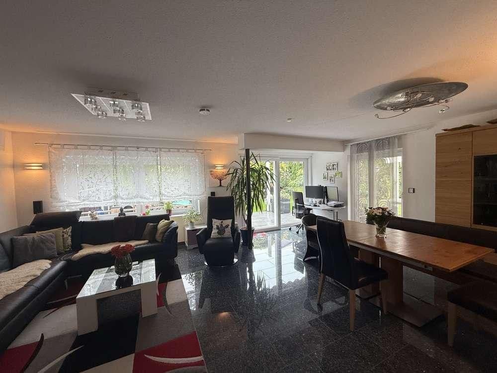 Prodej domu 146 m², pozemek 369 m², Danziger Straße 24, Heilbronn, Bádensko-Württembersko Prodej domu 146 m², pozemek 369 m², Danziger Straße 24, Heilbronn, Bádensko-Württembersko