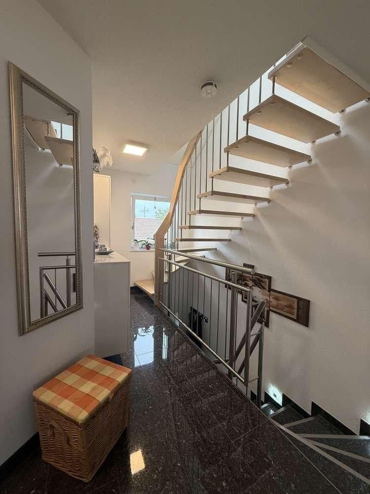 Prodej domu 146 m², pozemek 369 m², Danziger Straße 24, Heilbronn, Bádensko-Württembersko Prodej domu 146 m², pozemek 369 m², Danziger Straße 24, Heilbronn, Bádensko-Württembersko
