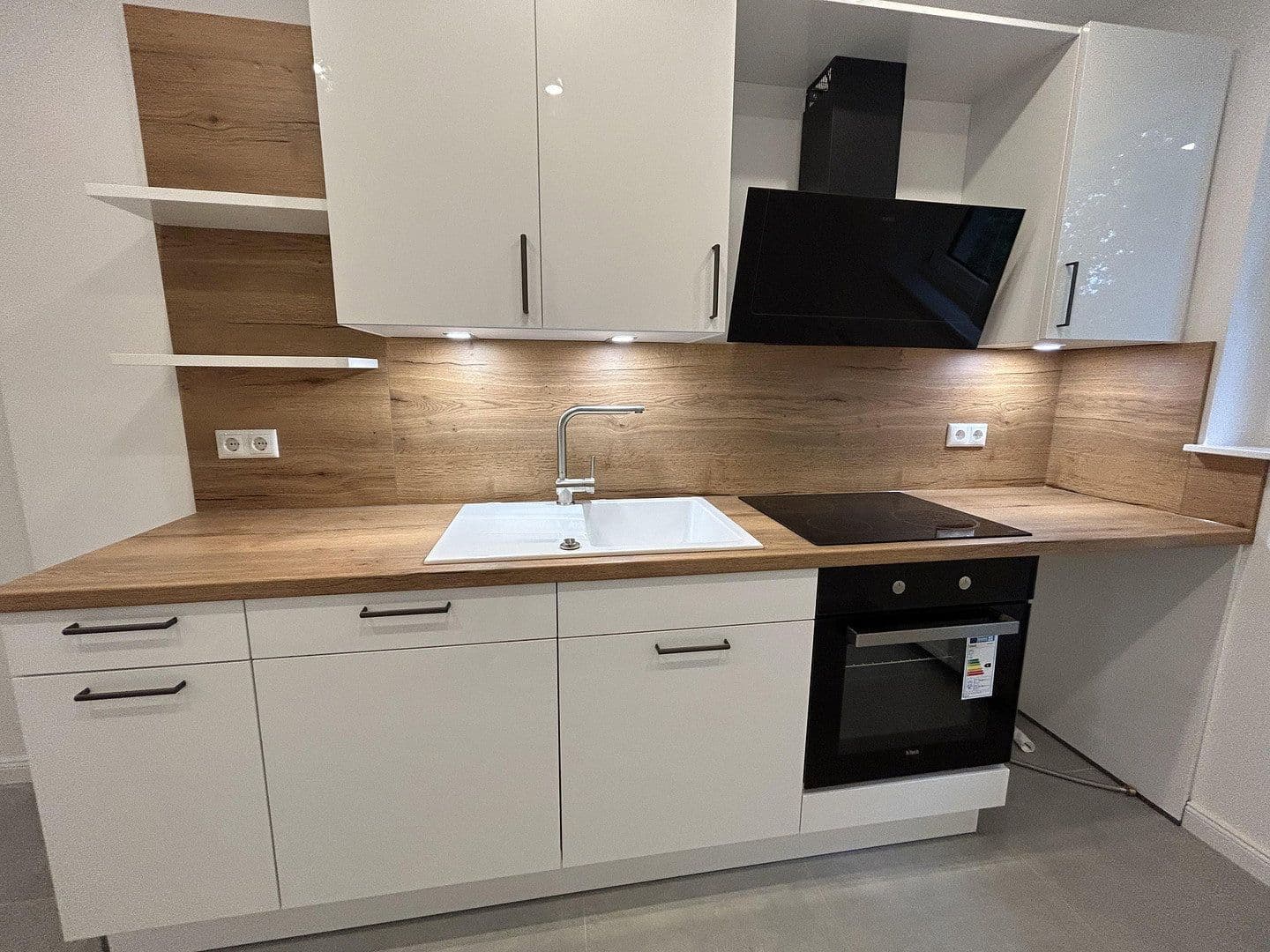 Pronájem bytu 2+1 50 m², Gartenstr., Neustadt am Rübenberge, Dolní Sasko Pronájem bytu 2+1 50 m², Gartenstr., Neustadt am Rübenberge, Dolní Sasko
