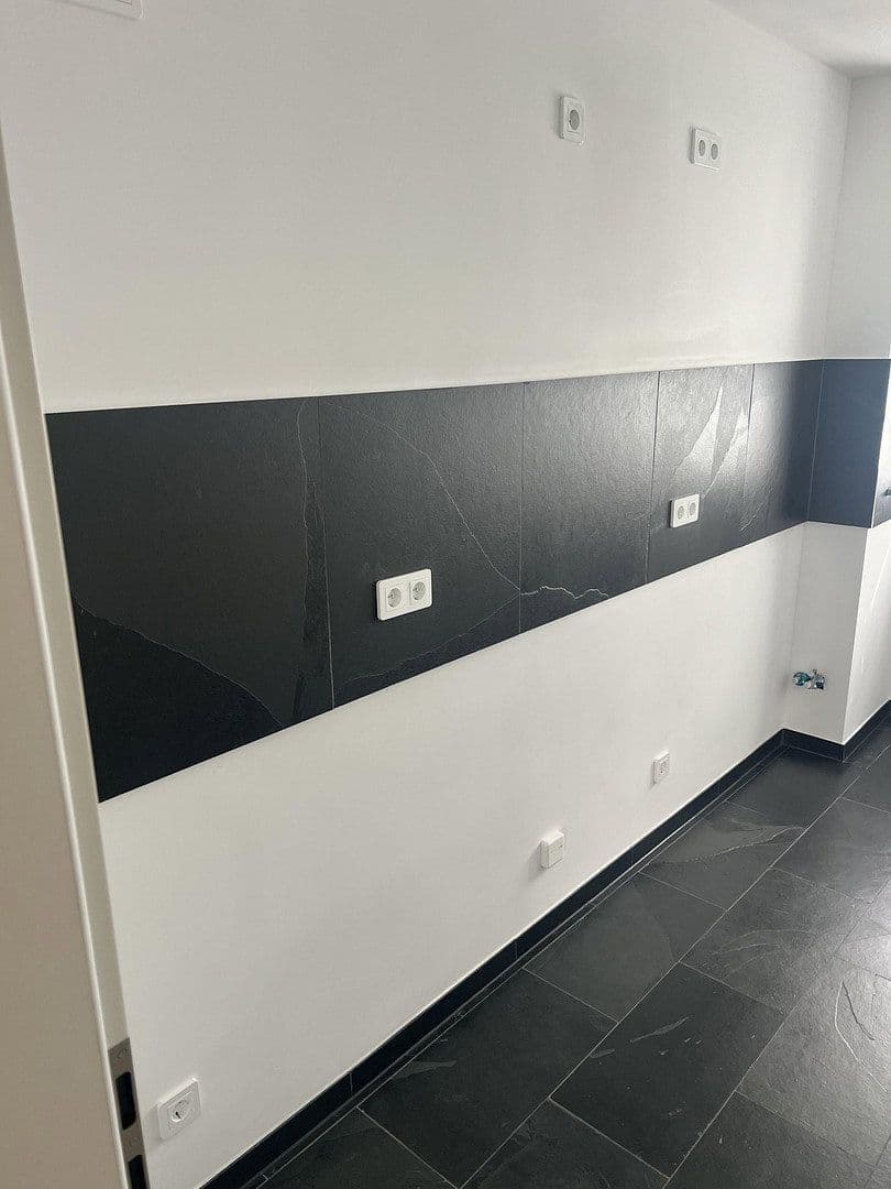 Pronájem bytu 2+1 55 m², Düsseldorf, Severní Porýní-Vestfálsko Pronájem bytu 2+1 55 m², Düsseldorf, Severní Porýní-Vestfálsko
