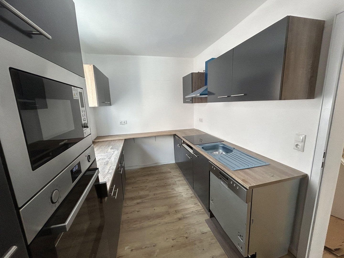 Pronájem bytu 7+1 170 m², Pfungstadt, Hessen Pronájem bytu 7+1 170 m², Pfungstadt, Hessen