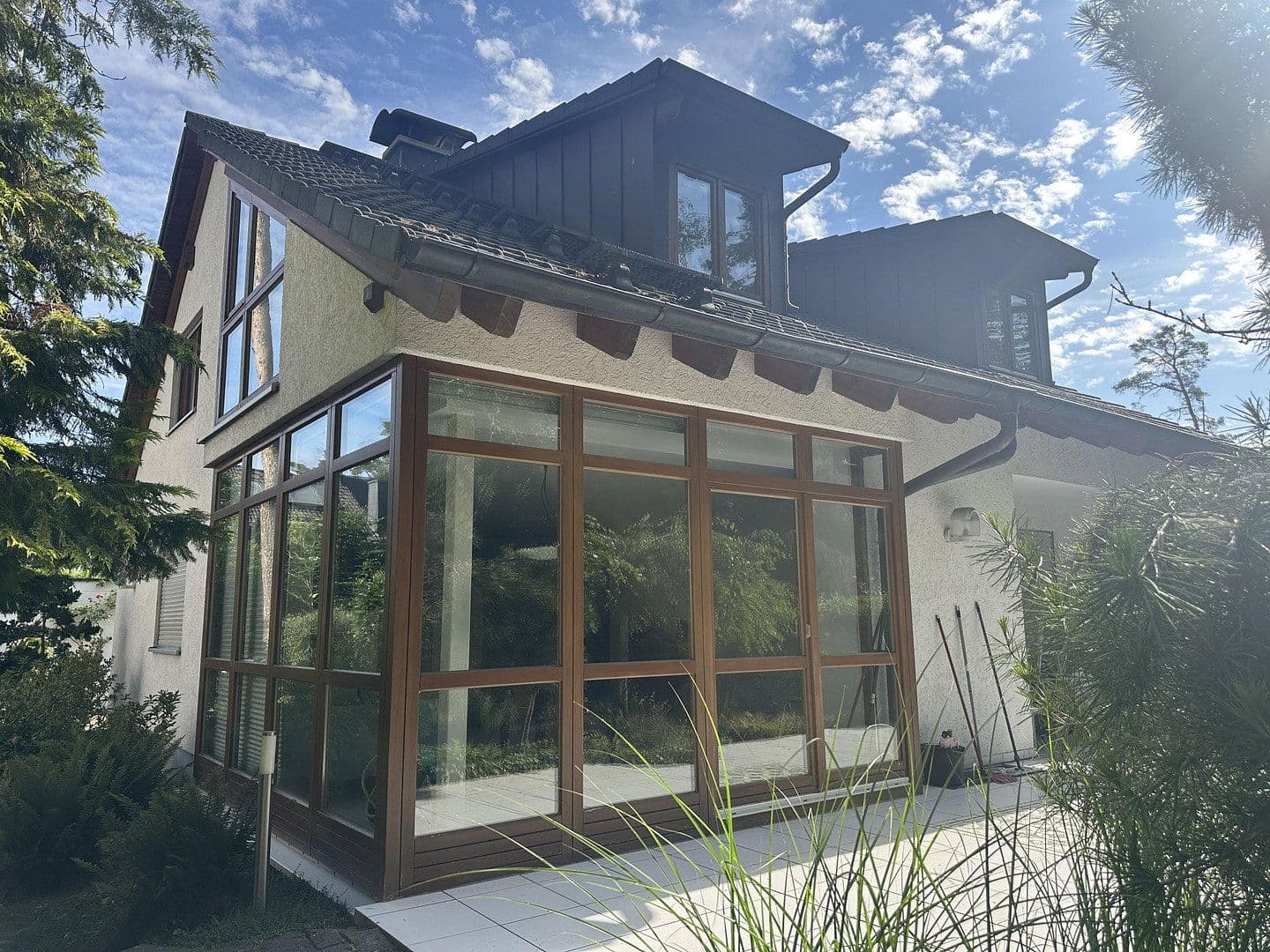 Prodej domu 193 m², pozemek 426 m², Erlangen, Bavorsko Prodej domu 193 m², pozemek 426 m², Erlangen, Bavorsko
