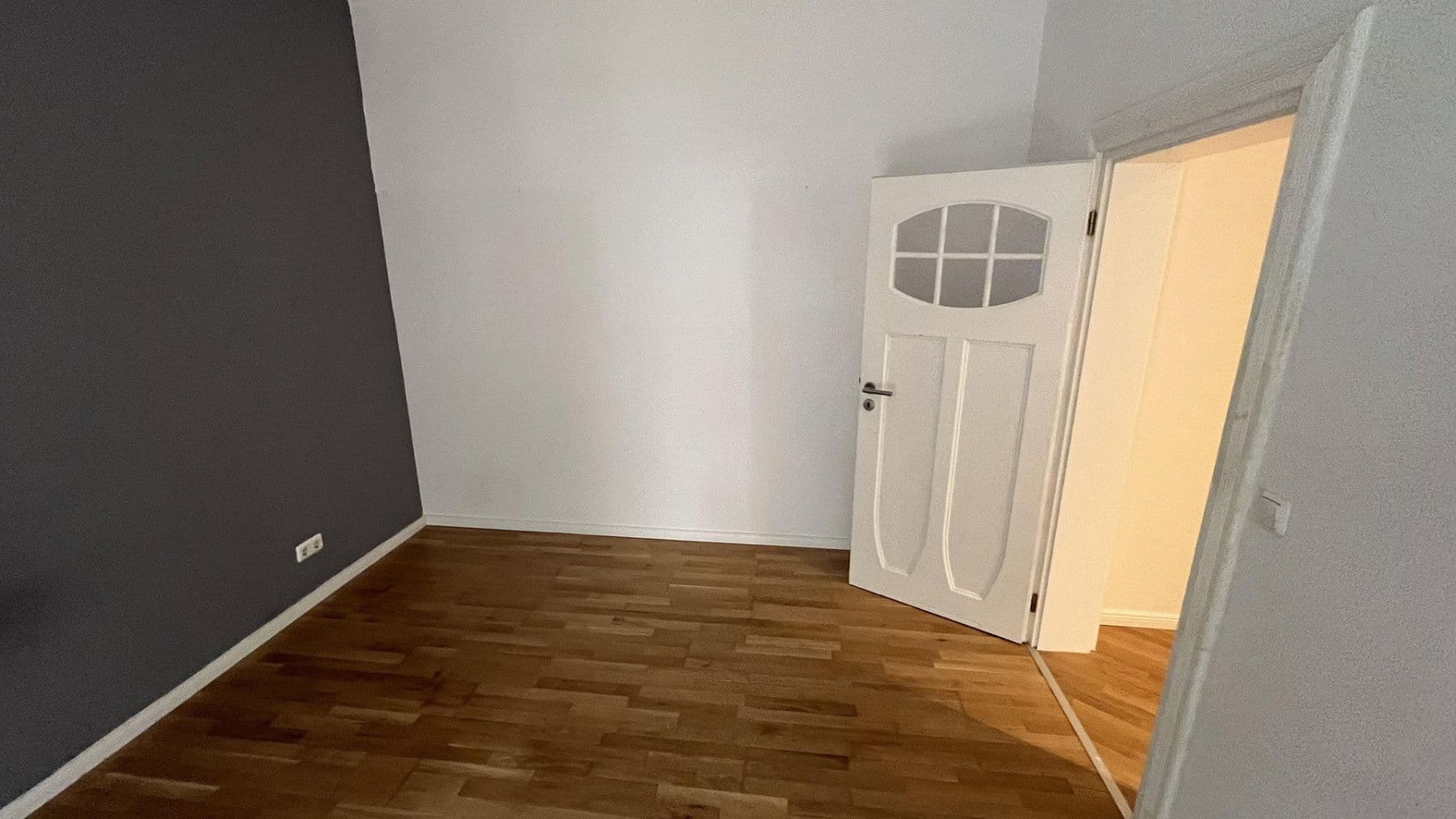 Pronájem bytu 2+1 56 m², Lutherstraße 24, Leipzig, Sasko Pronájem bytu 2+1 56 m², Lutherstraße 24, Leipzig, Sasko