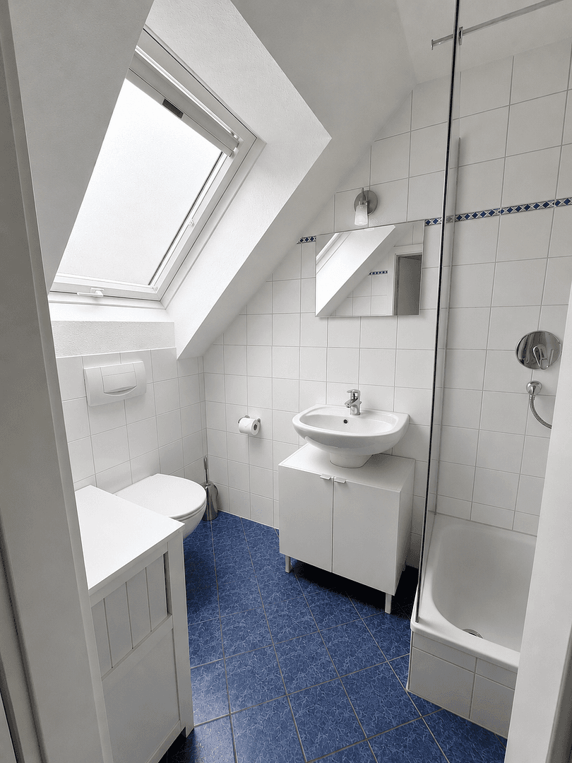 Pronájem bytu 3+kk 84 m², Leinfelden-Echterdingen, Bádensko-Württembersko Pronájem bytu 3+kk 84 m², Leinfelden-Echterdingen, Bádensko-Württembersko