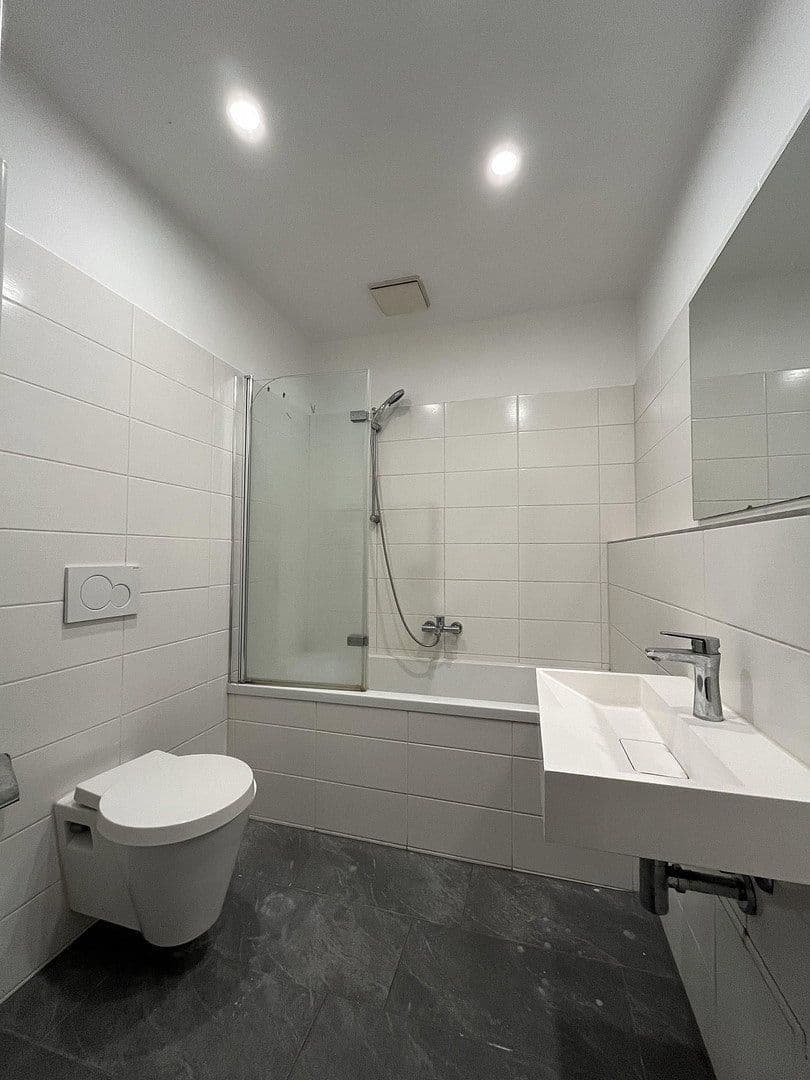 Pronájem bytu 3+1 78 m², Kolpingstraße 36, Cvikov, Sasko Pronájem bytu 3+1 78 m², Kolpingstraße 36, Cvikov, Sasko
