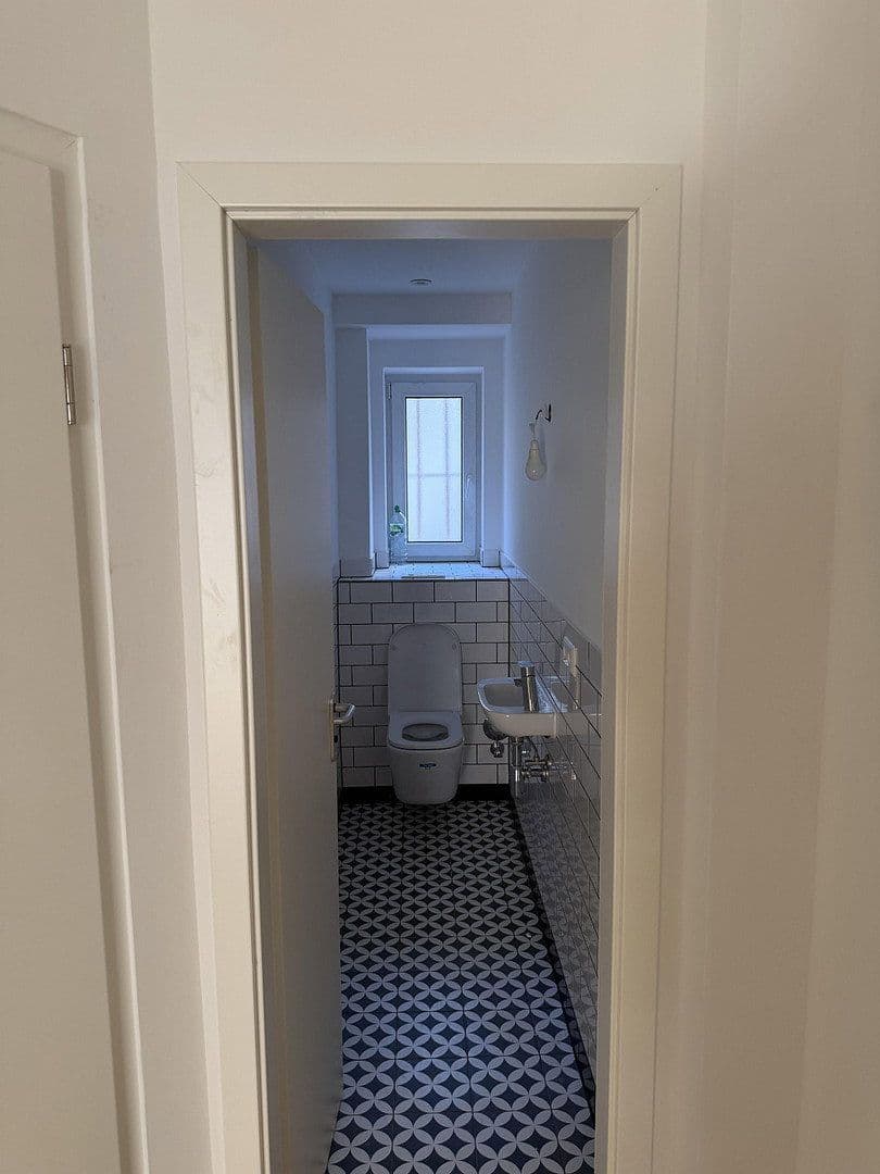 Pronájem bytu 2+kk 73 m², Bussenstraße 58, Stuttgart, Bádensko-Württembersko Pronájem bytu 2+kk 73 m², Bussenstraße 58, Stuttgart, Bádensko-Württembersko