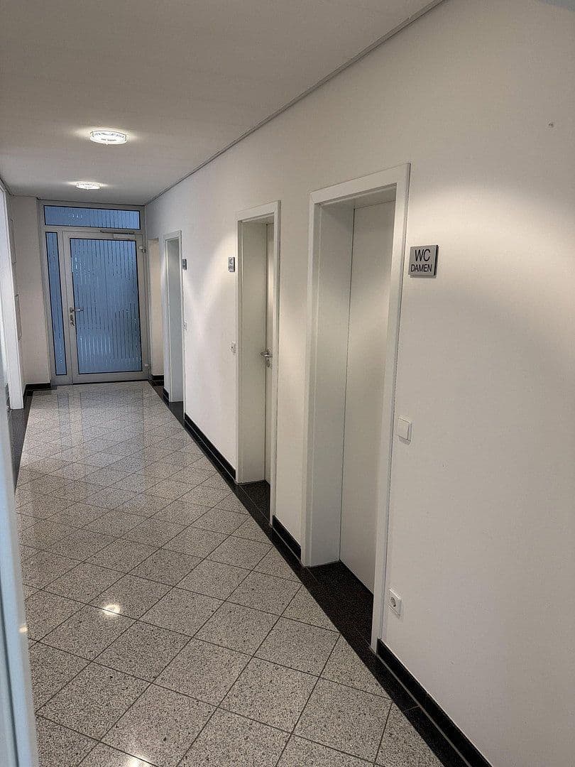 Pronájem kanceláře 210 m², Bürgermeister Graf Ring, Geretsried, Gelting, Bavorsko Pronájem kanceláře 210 m², Bürgermeister Graf Ring, Geretsried, Gelting, Bavorsko
