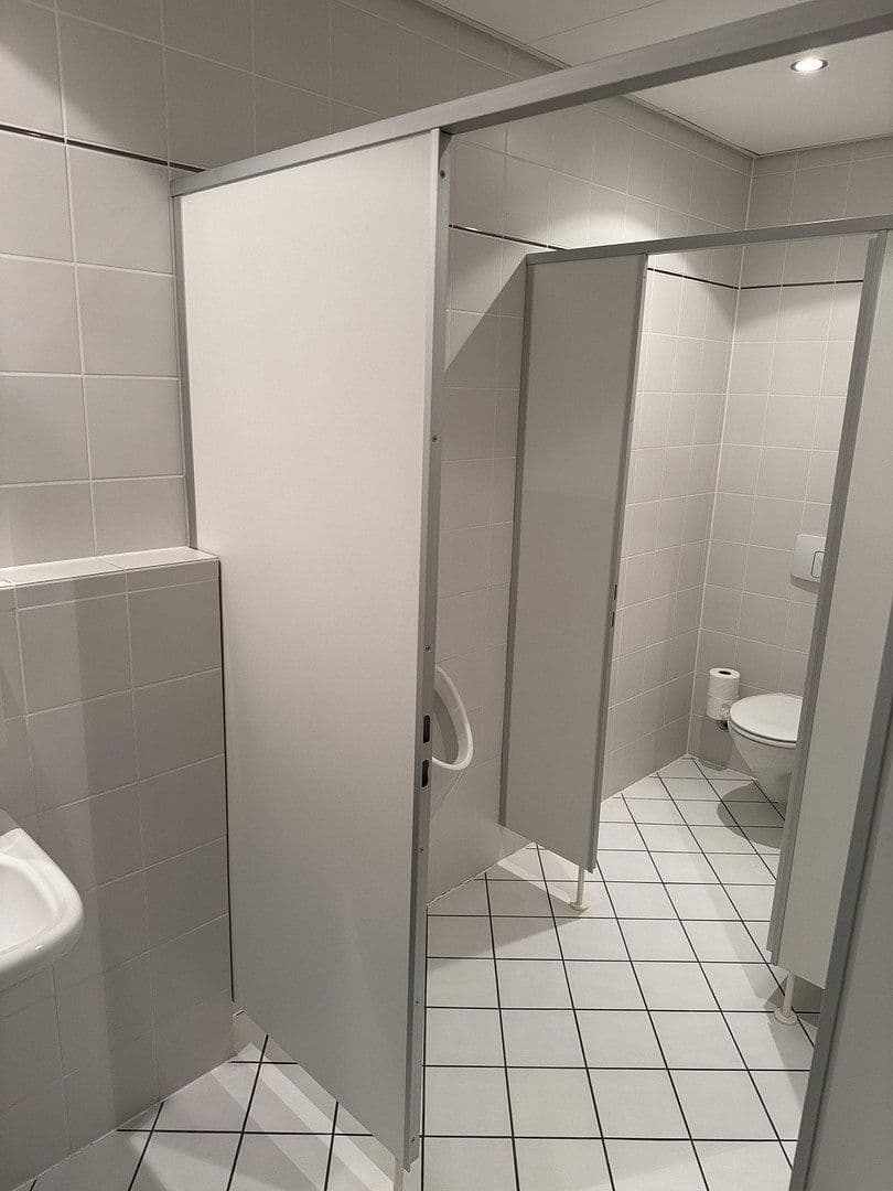 Pronájem kanceláře 210 m², Bürgermeister Graf Ring, Geretsried, Gelting, Bavorsko Pronájem kanceláře 210 m², Bürgermeister Graf Ring, Geretsried, Gelting, Bavorsko