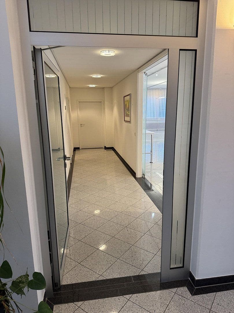 Pronájem kanceláře 210 m², Bürgermeister Graf Ring, Geretsried, Gelting, Bavorsko Pronájem kanceláře 210 m², Bürgermeister Graf Ring, Geretsried, Gelting, Bavorsko