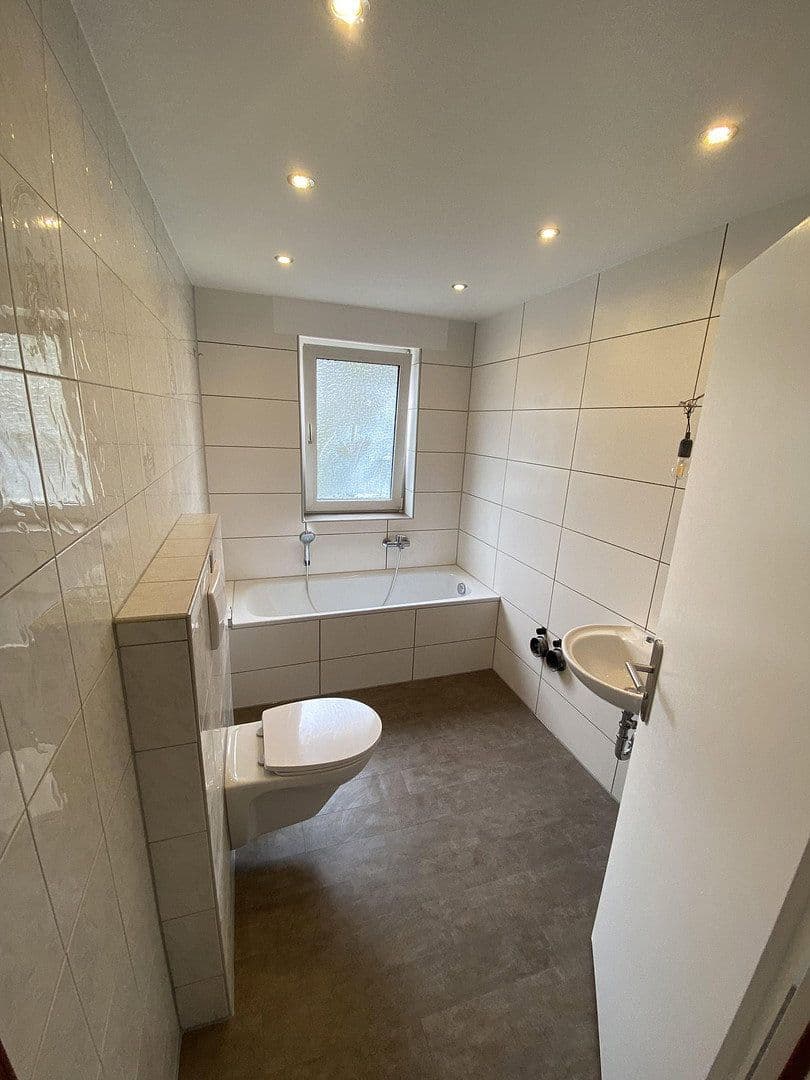 Pronájem bytu 3+1 71 m², Bretzenheim, Porýní-Falc Pronájem bytu 3+1 71 m², Bretzenheim, Porýní-Falc