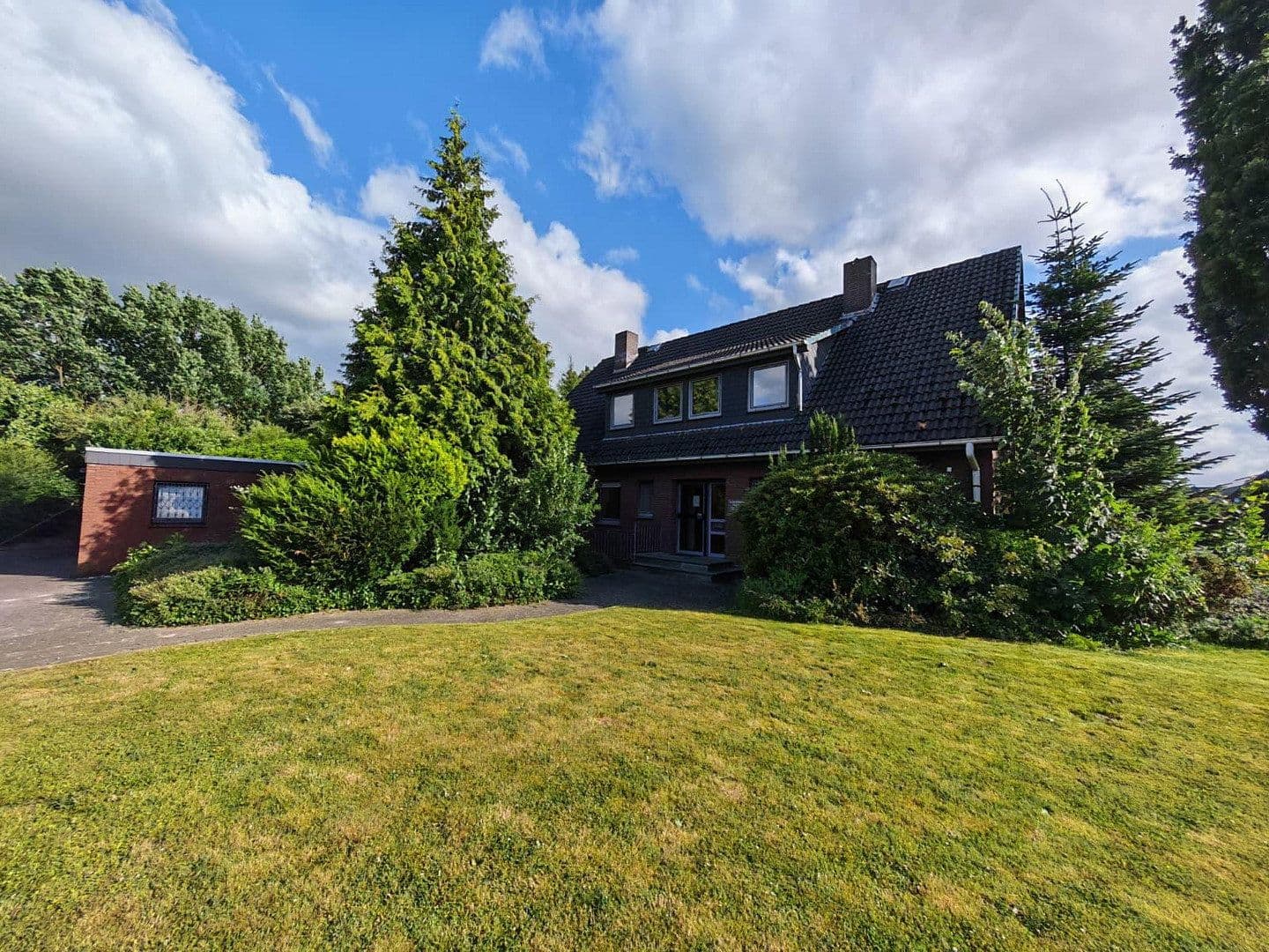 Prodej domu 250 m², pozemek 885 m², Twistringen, Dolní Sasko Prodej domu 250 m², pozemek 885 m², Twistringen, Dolní Sasko