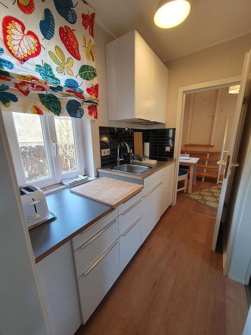 Pronájem bytu 2+1 42 m², Wiesbaden, Hessen Pronájem bytu 2+1 42 m², Wiesbaden, Hessen
