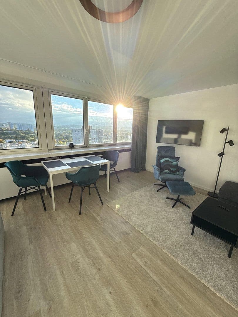 Pronájem bytu 1+1 39 m², Plieninger Straße 100, Stuttgart Möhringen, Bádensko-Württembersko Pronájem bytu 1+1 39 m², Plieninger Straße 100, Stuttgart Möhringen, Bádensko-Württembersko