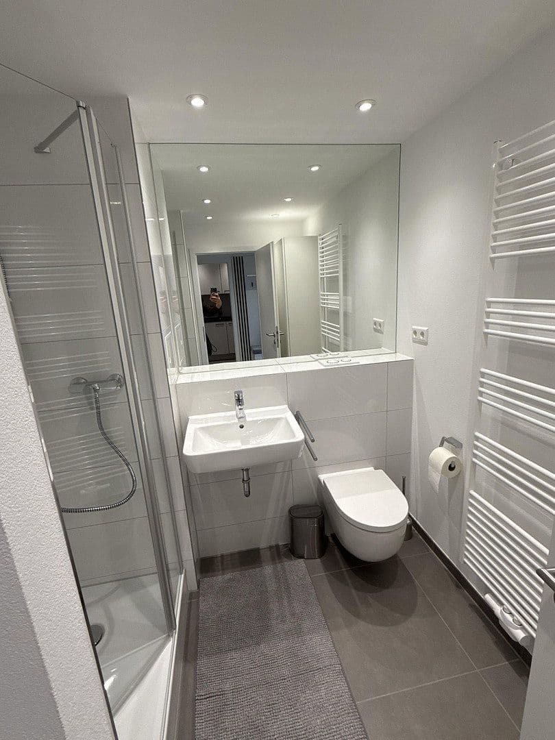 Pronájem bytu 1+1 39 m², Plieninger Straße 100, Stuttgart Möhringen, Bádensko-Württembersko Pronájem bytu 1+1 39 m², Plieninger Straße 100, Stuttgart Möhringen, Bádensko-Württembersko