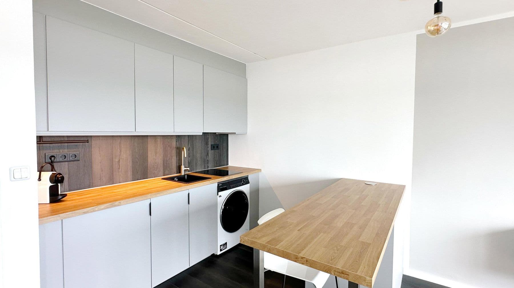 Pronájem bytu 2+1 42 m², Hamburg, Hamburg Pronájem bytu 2+1 42 m², Hamburg, Hamburg
