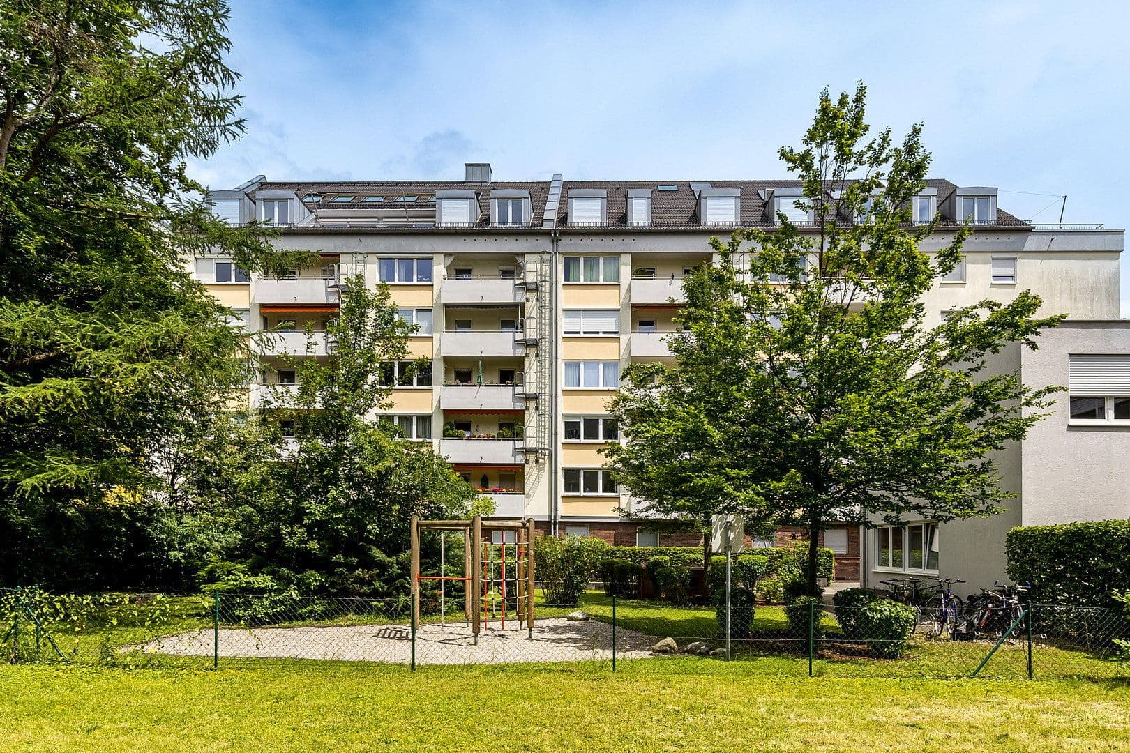 Pronájem bytu 1+1 30 m², Haidhauserstr. 9, München, Bavorsko Pronájem bytu 1+1 30 m², Haidhauserstr. 9, München, Bavorsko