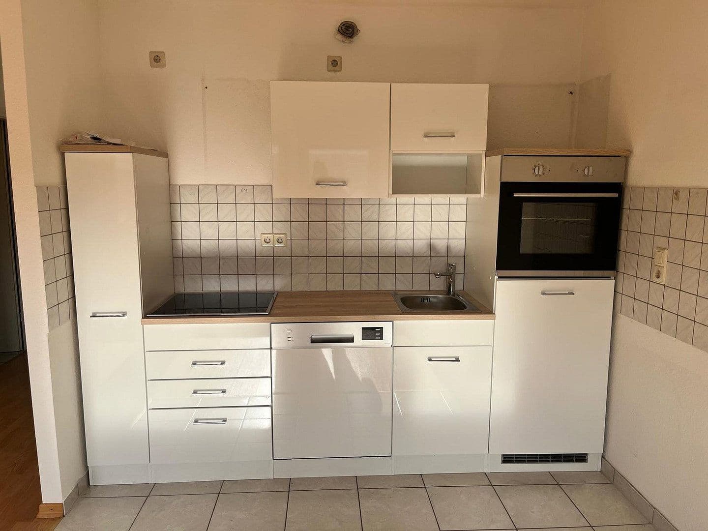 Pronájem bytu 2+1 42 m², Hauptstraße 62, Mühlhausen, Bádensko-Württembersko Pronájem bytu 2+1 42 m², Hauptstraße 62, Mühlhausen, Bádensko-Württembersko