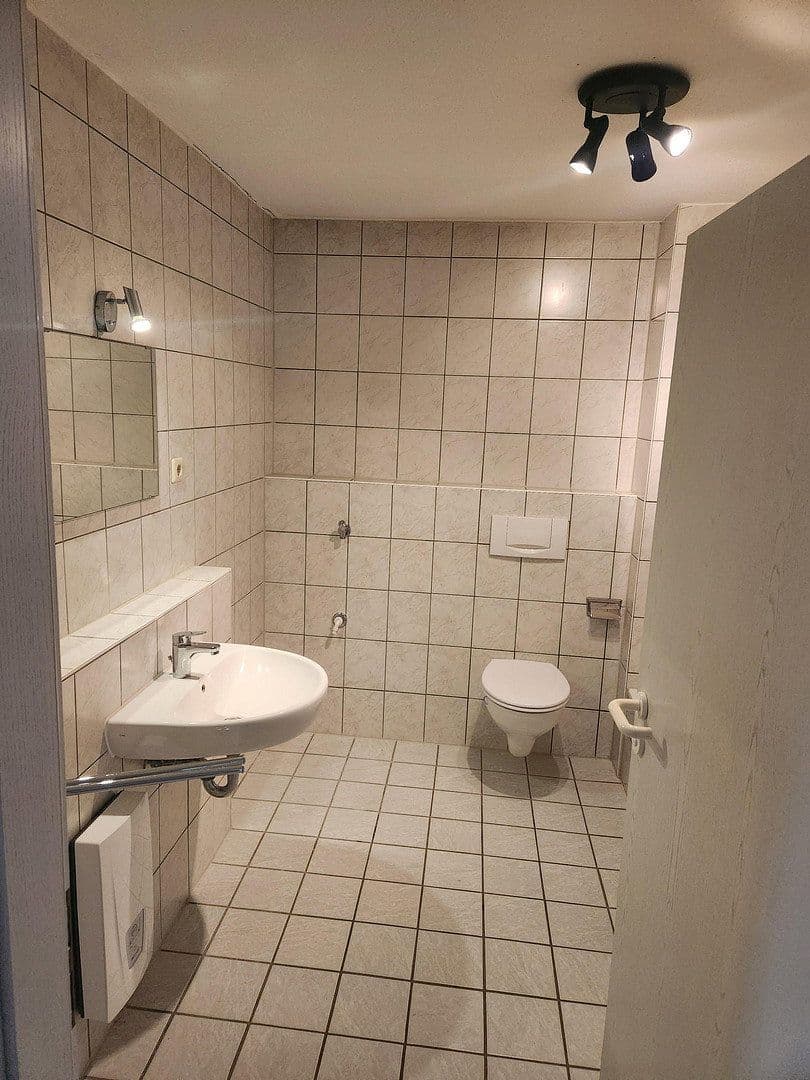 Pronájem bytu 2+1 42 m², Hauptstraße 62, Mühlhausen, Bádensko-Württembersko Pronájem bytu 2+1 42 m², Hauptstraße 62, Mühlhausen, Bádensko-Württembersko