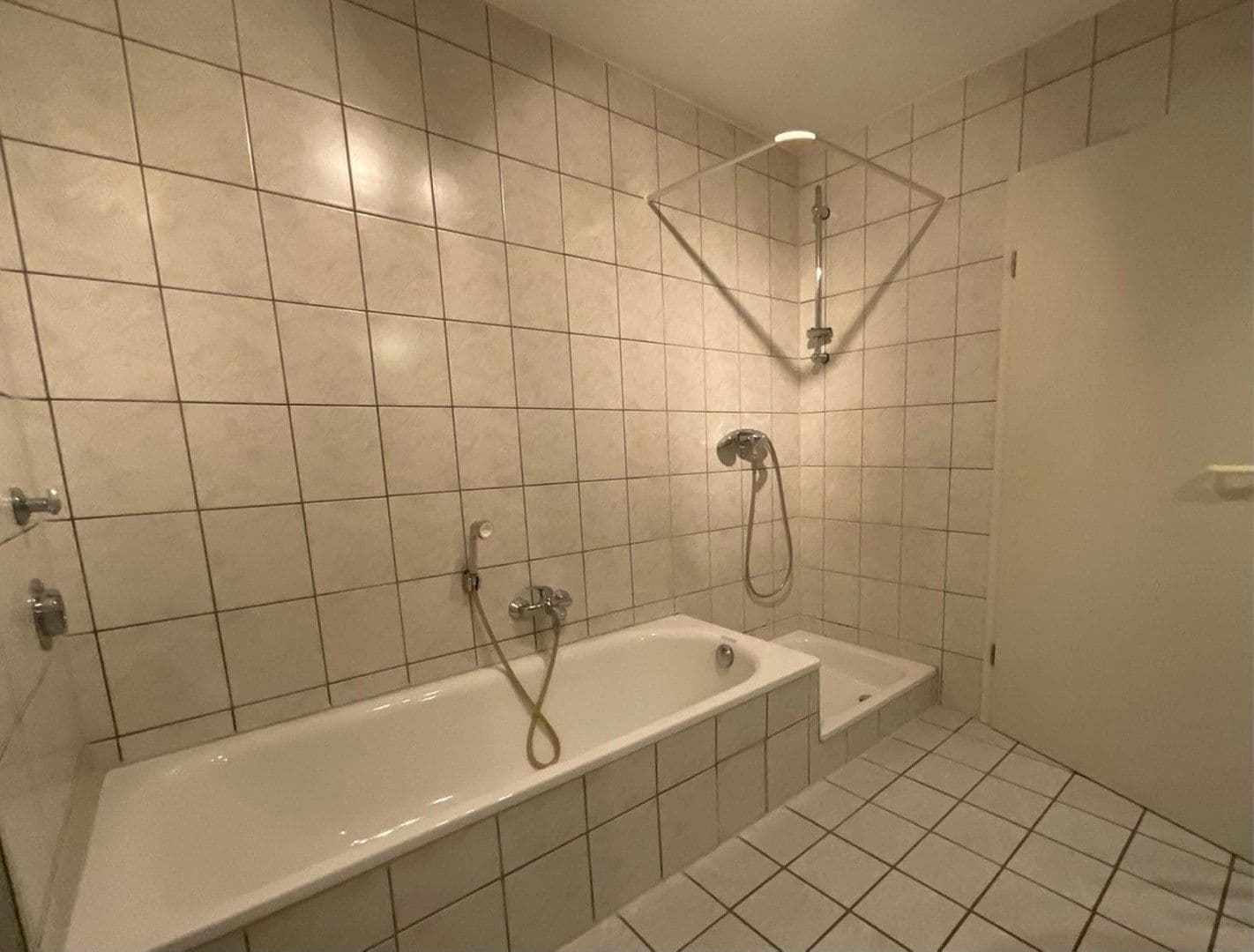 Pronájem bytu 2+1 42 m², Hauptstraße 62, Mühlhausen, Bádensko-Württembersko Pronájem bytu 2+1 42 m², Hauptstraße 62, Mühlhausen, Bádensko-Württembersko