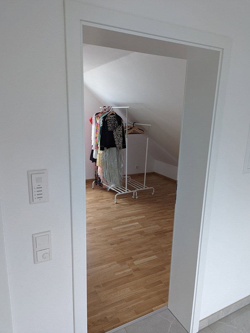 Pronájem domu 142 m², pozemek 285 m², Asamstr. 44, Ingolstadt, Bavorsko Pronájem domu 142 m², pozemek 285 m², Asamstr. 44, Ingolstadt, Bavorsko