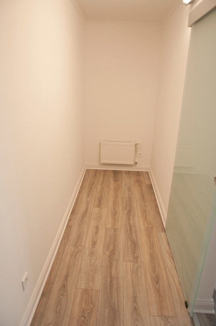 Pronájem bytu 3+1 87 m², Rösrath, Severní Porýní-Vestfálsko Pronájem bytu 3+1 87 m², Rösrath, Severní Porýní-Vestfálsko