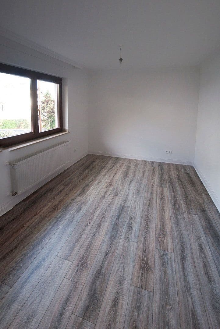 Pronájem bytu 3+1 87 m², Rösrath, Severní Porýní-Vestfálsko Pronájem bytu 3+1 87 m², Rösrath, Severní Porýní-Vestfálsko