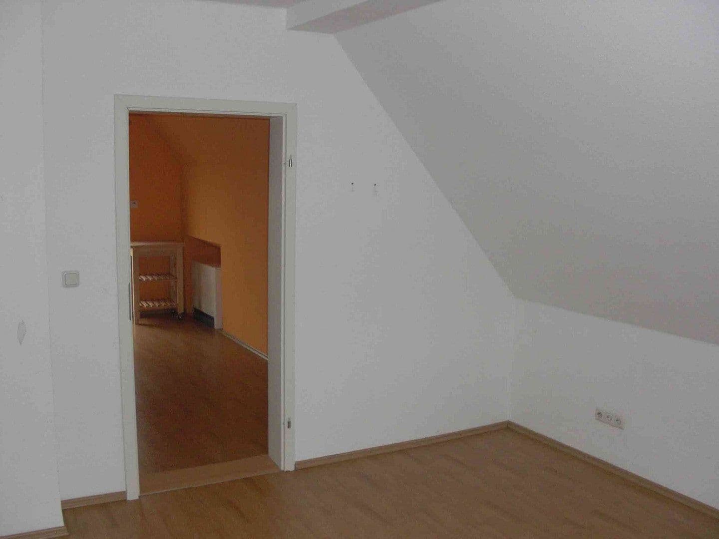 Pronájem bytu 2+1 48 m², Hürth, Severní Porýní-Vestfálsko Pronájem bytu 2+1 48 m², Hürth, Severní Porýní-Vestfálsko