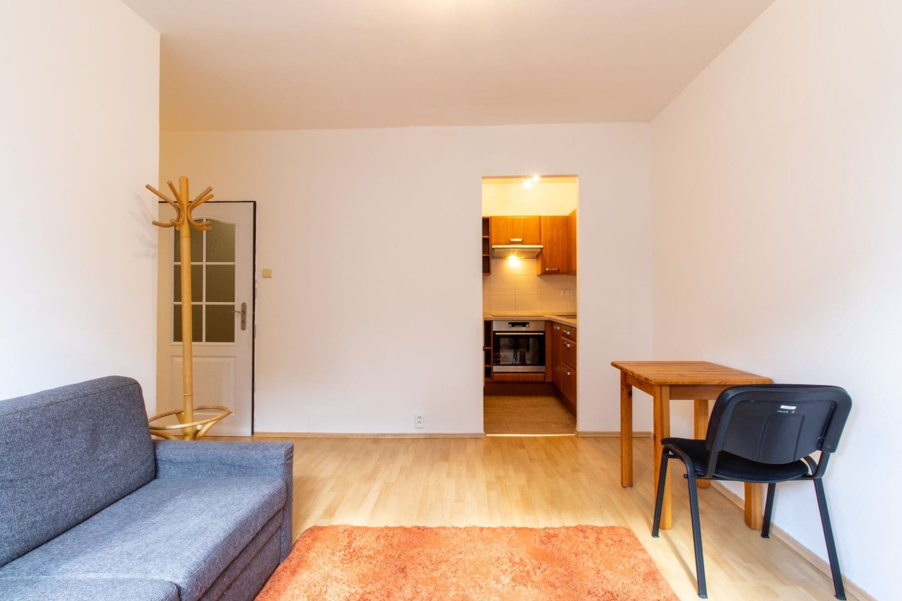 Pronájem bytu 2+kk 35 m², Hlivická, Praha, Praha Pronájem bytu 2+kk 35 m², Hlivická, Praha, Praha