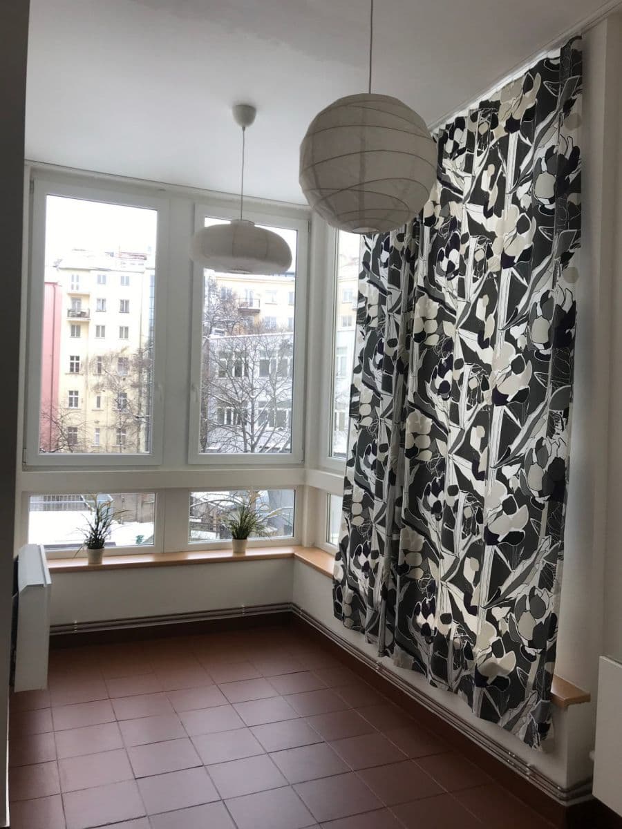 Pronájem bytu 3+1 80 m², Uruguayská, Praha, Praha Pronájem bytu 3+1 80 m², Uruguayská, Praha, Praha