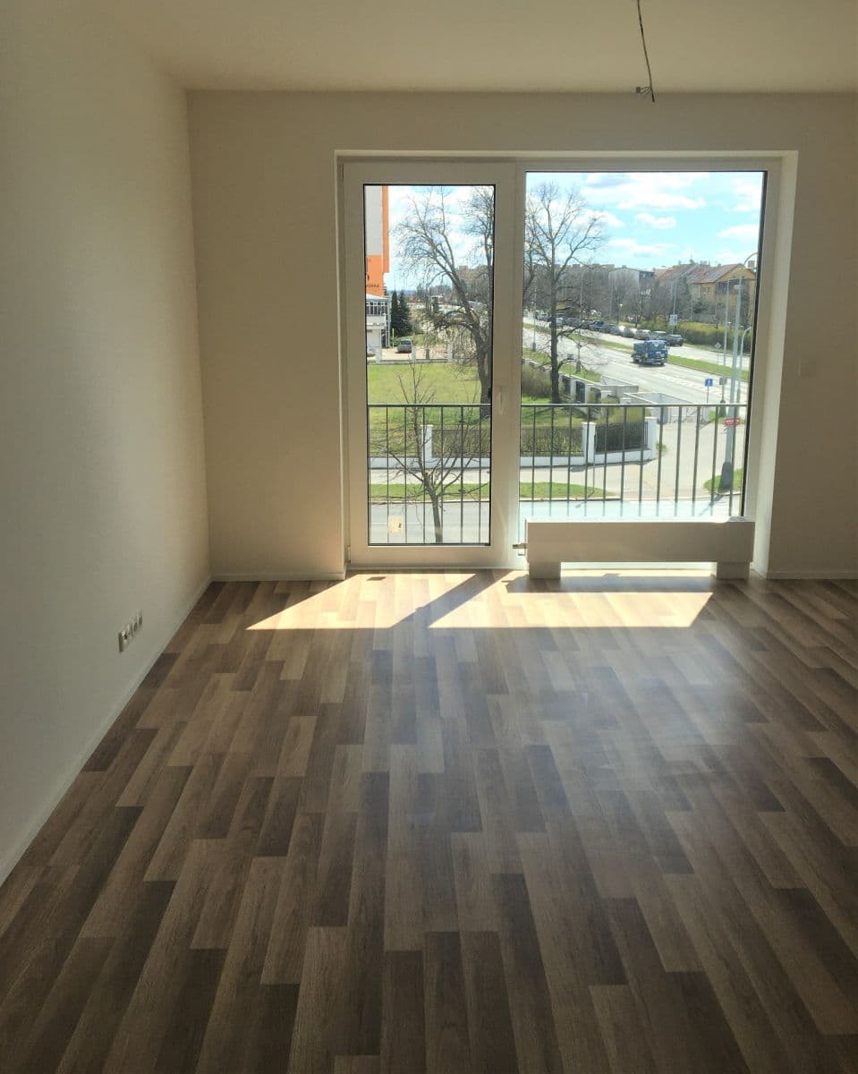 Pronájem bytu 1+kk 30 m², U Nového dvora, Praha, Praha Pronájem bytu 1+kk 30 m², U Nového dvora, Praha, Praha