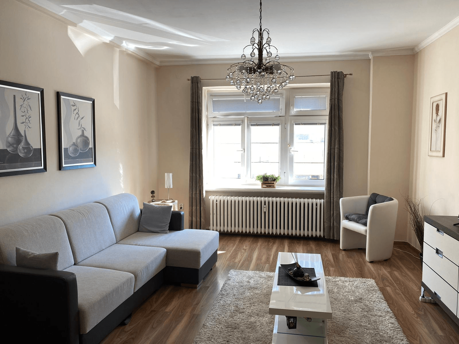 Pronájem bytu 4+1 100 m², Rajská, Bratislava - mestská časť Staré Mesto, Bratislavský kraj Pronájem bytu 4+1 100 m², Rajská, Bratislava - mestská časť Staré Mesto, Bratislavský kraj