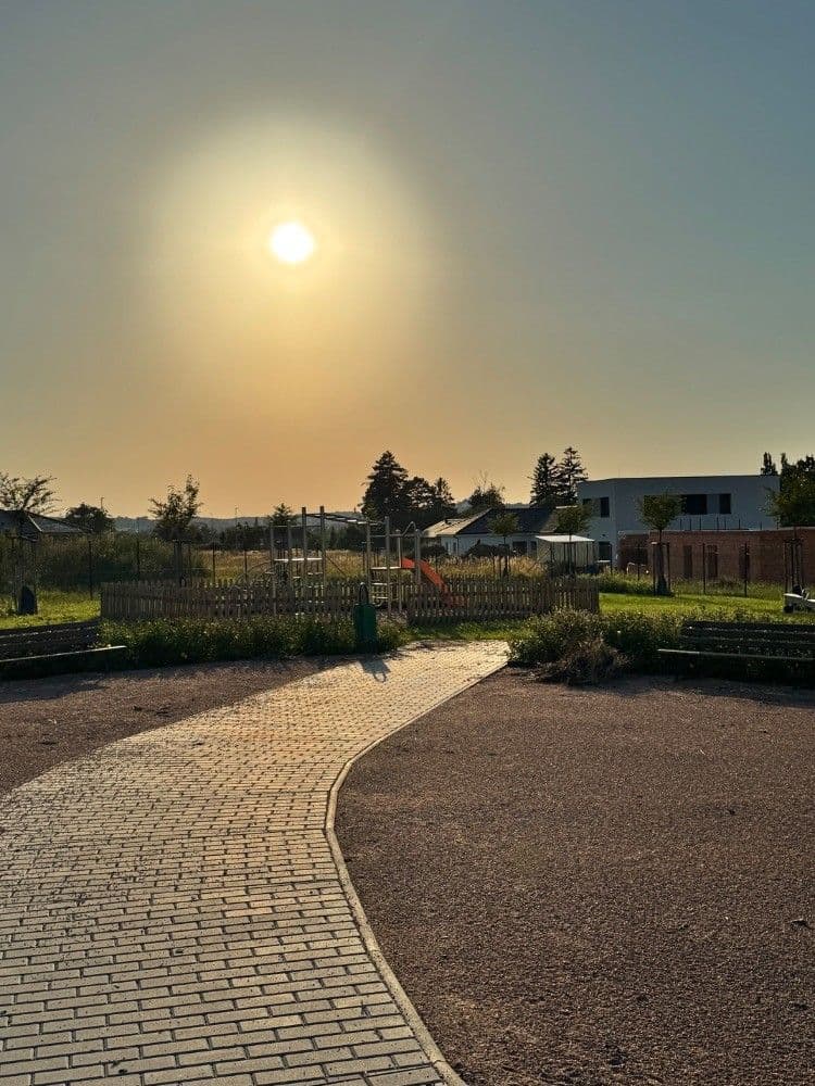 Prodej pozemku 825 m², Chlumec nad Cidlinou, Královéhradecký kraj Prodej pozemku 825 m², Chlumec nad Cidlinou, Královéhradecký kraj