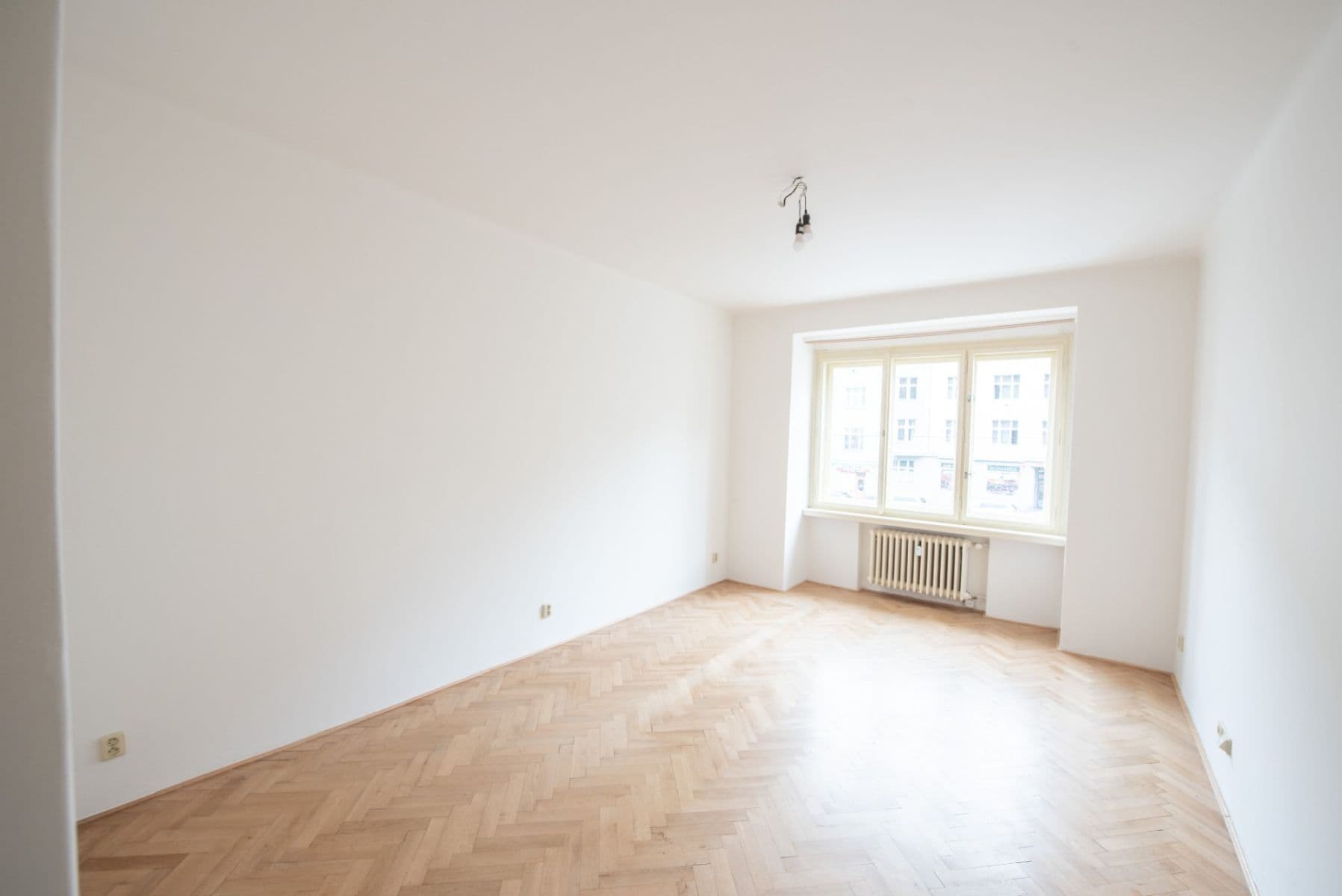Pronájem bytu 2+1 78 m², Jugoslávských partyzánů, Praha, Praha Pronájem bytu 2+1 78 m², Jugoslávských partyzánů, Praha, Praha
