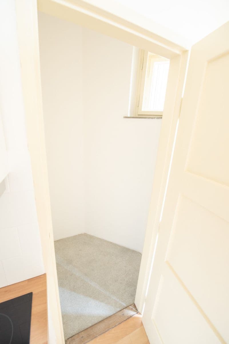 Pronájem bytu 2+1 78 m², Jugoslávských partyzánů, Praha, Praha Pronájem bytu 2+1 78 m², Jugoslávských partyzánů, Praha, Praha