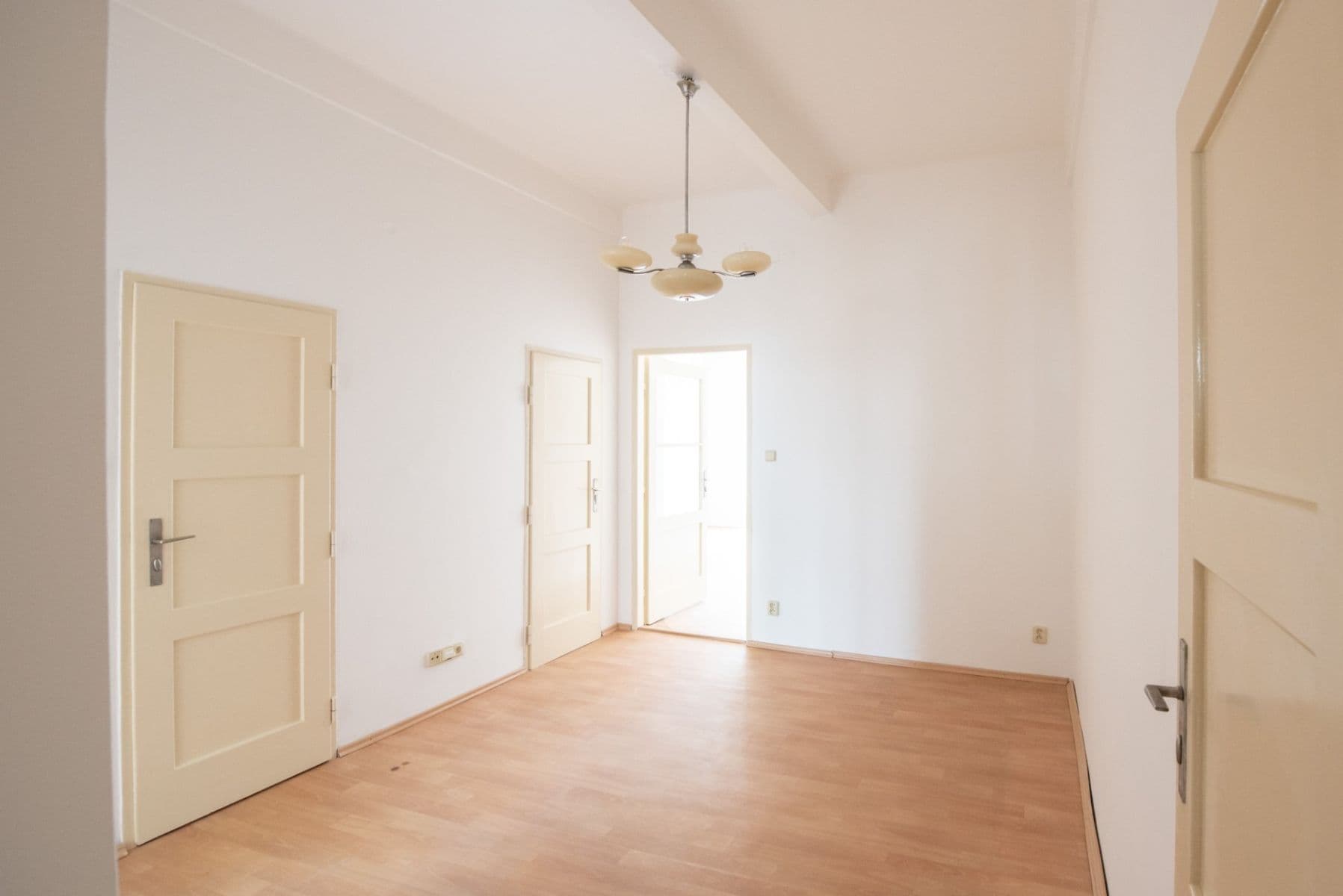 Pronájem bytu 2+1 78 m², Jugoslávských partyzánů, Praha, Praha Pronájem bytu 2+1 78 m², Jugoslávských partyzánů, Praha, Praha
