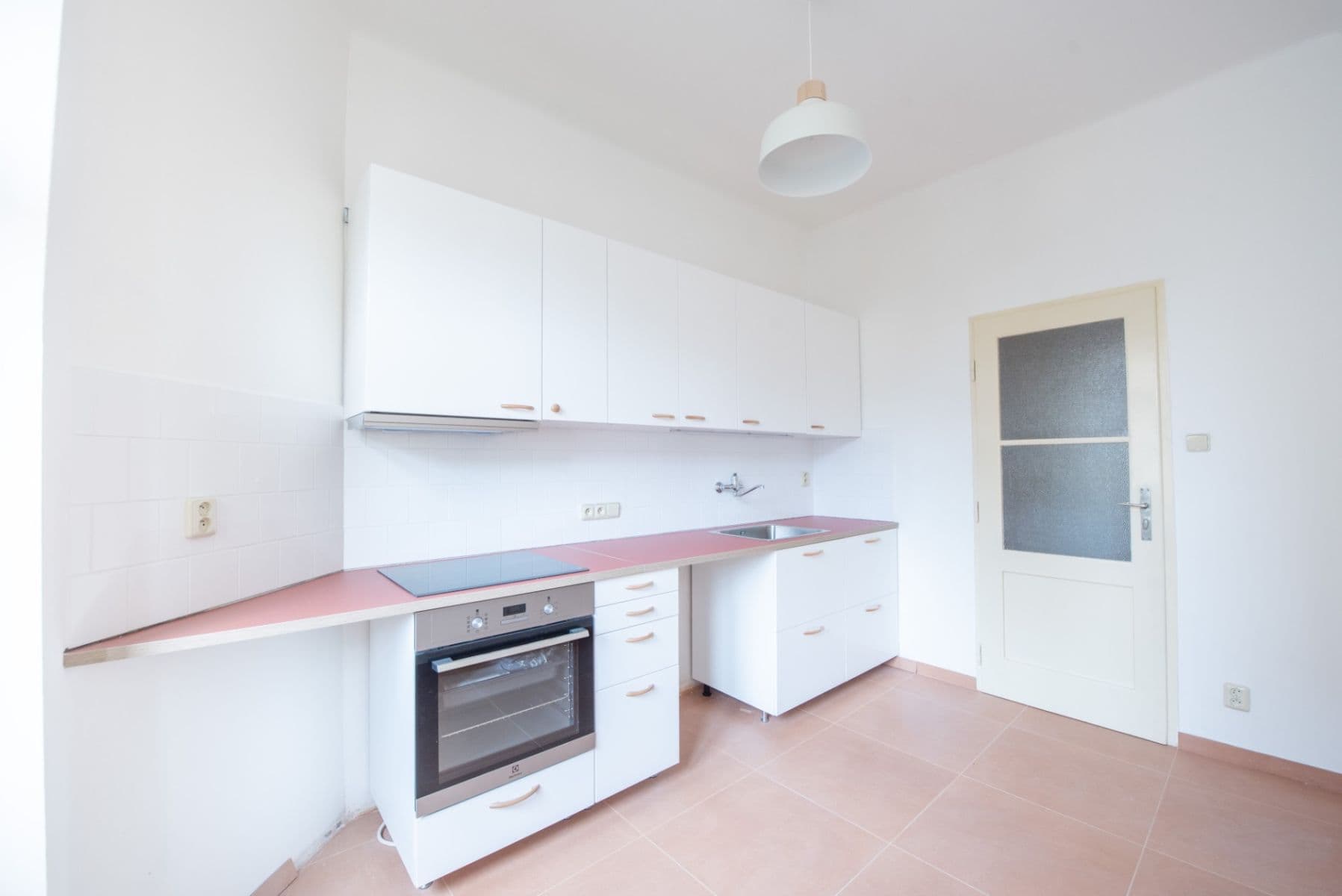 Pronájem bytu 2+1 77 m², Jugoslávských partyzánů, Praha, Praha Pronájem bytu 2+1 77 m², Jugoslávských partyzánů, Praha, Praha