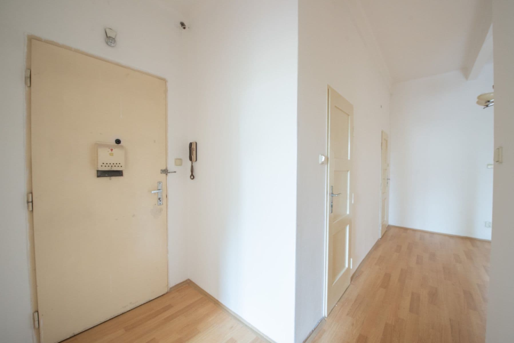 Pronájem bytu 2+1 77 m², Jugoslávských partyzánů, Praha, Praha Pronájem bytu 2+1 77 m², Jugoslávských partyzánů, Praha, Praha