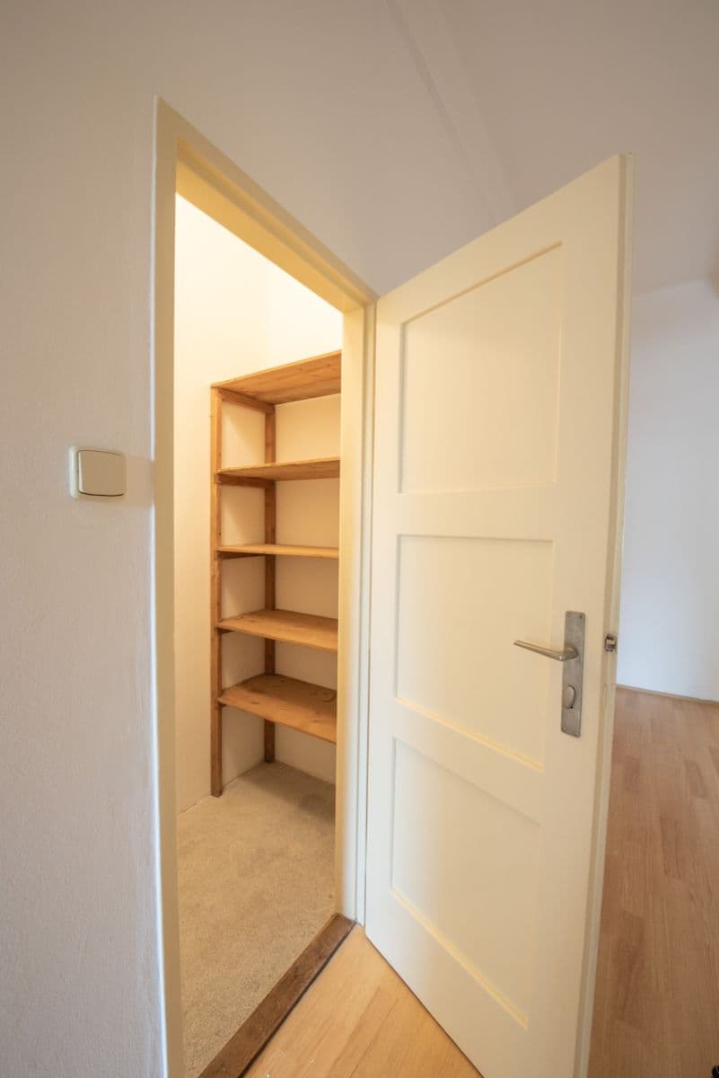 Pronájem bytu 2+1 77 m², Jugoslávských partyzánů, Praha, Praha Pronájem bytu 2+1 77 m², Jugoslávských partyzánů, Praha, Praha