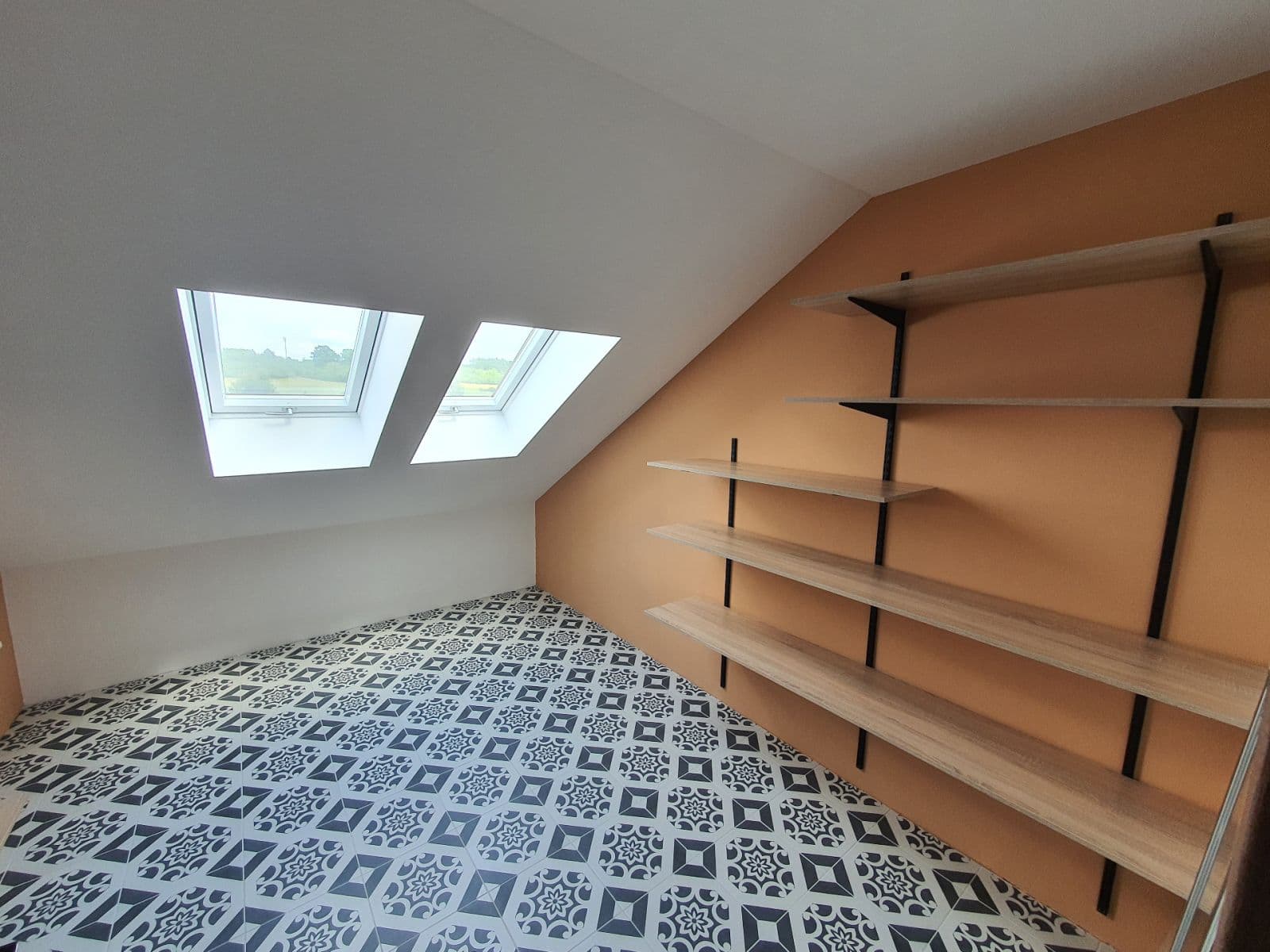Prodej domu 360 m², pozemek 518 m², Bříství, Středočeský kraj Prodej domu 360 m², pozemek 518 m², Bříství, Středočeský kraj