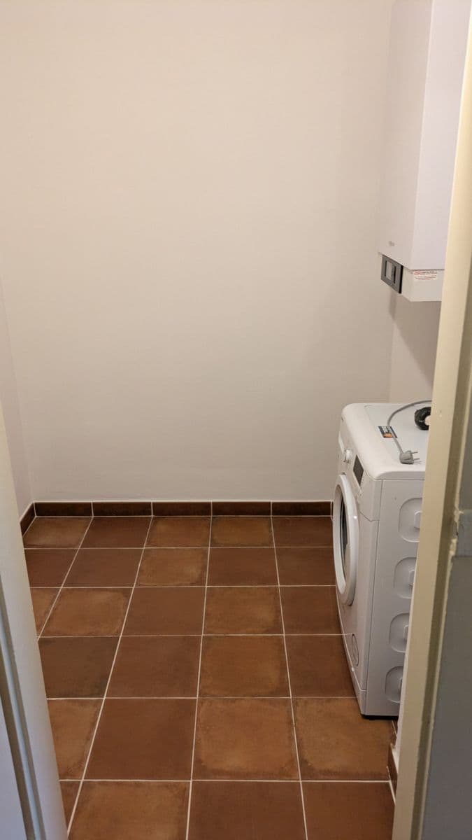 Pronájem bytu 2+kk 64 m², Biskupcova, Praha, Praha Pronájem bytu 2+kk 64 m², Biskupcova, Praha, Praha