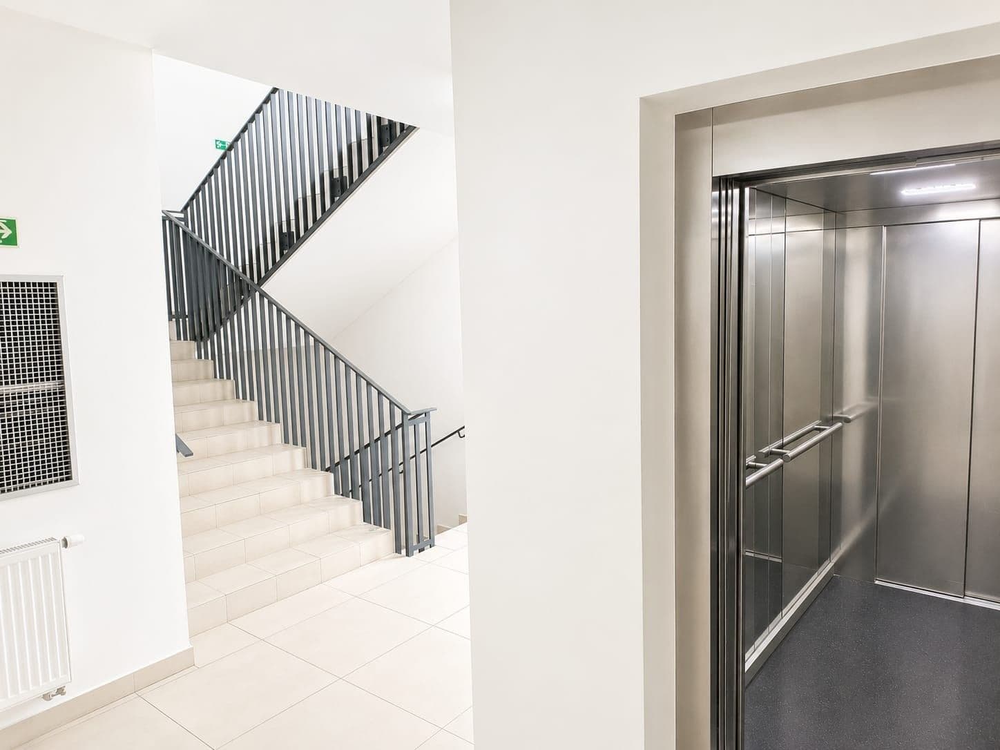 Pronájem bytu 1+kk 39 m², Štěchovická, Praha, Praha Pronájem bytu 1+kk 39 m², Štěchovická, Praha, Praha