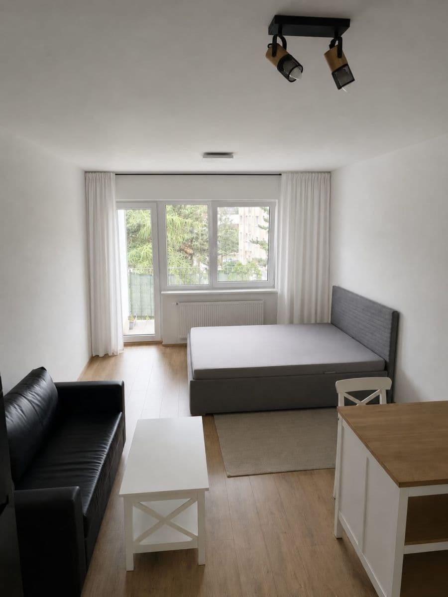 Pronájem bytu 1+kk 39 m², Štěchovická, Praha, Praha Pronájem bytu 1+kk 39 m², Štěchovická, Praha, Praha