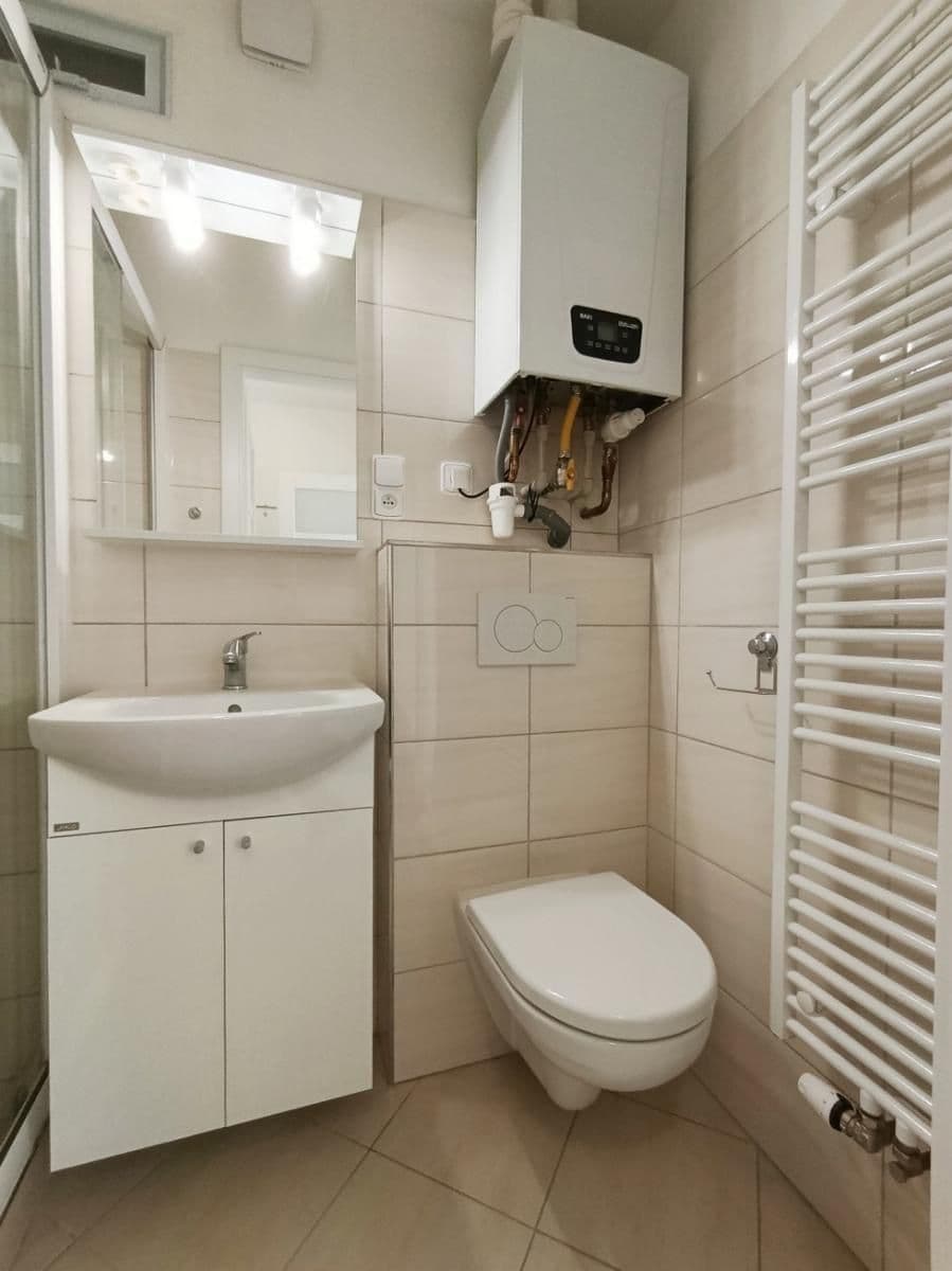 Pronájem bytu 2+kk 38 m², Žerotínova, Praha, Praha Pronájem bytu 2+kk 38 m², Žerotínova, Praha, Praha