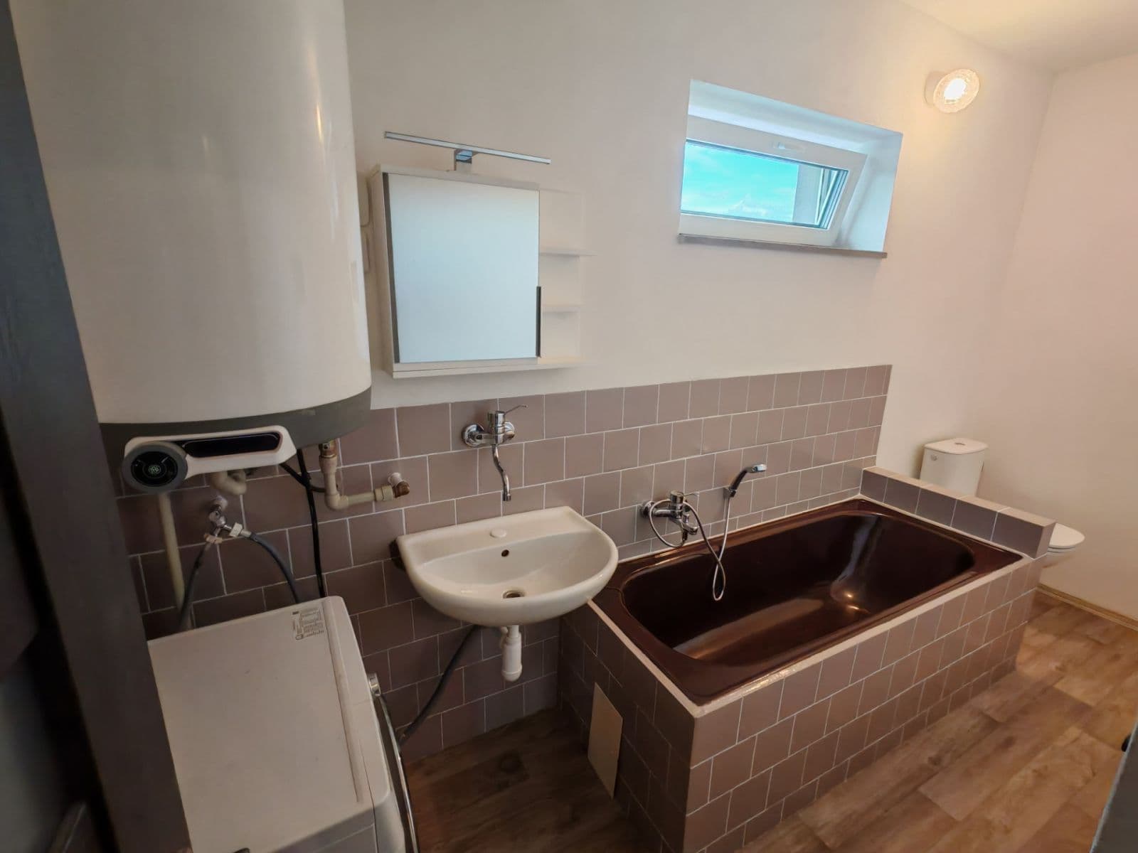 Pronájem bytu 3+1 57 m², 5. května, Česká Lípa, Liberecký kraj Pronájem bytu 3+1 57 m², 5. května, Česká Lípa, Liberecký kraj