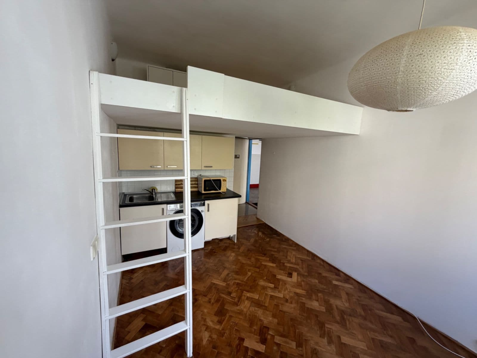 Pronájem bytu 1+kk 22 m², Kouřimská, Praha, Praha Pronájem bytu 1+kk 22 m², Kouřimská, Praha, Praha