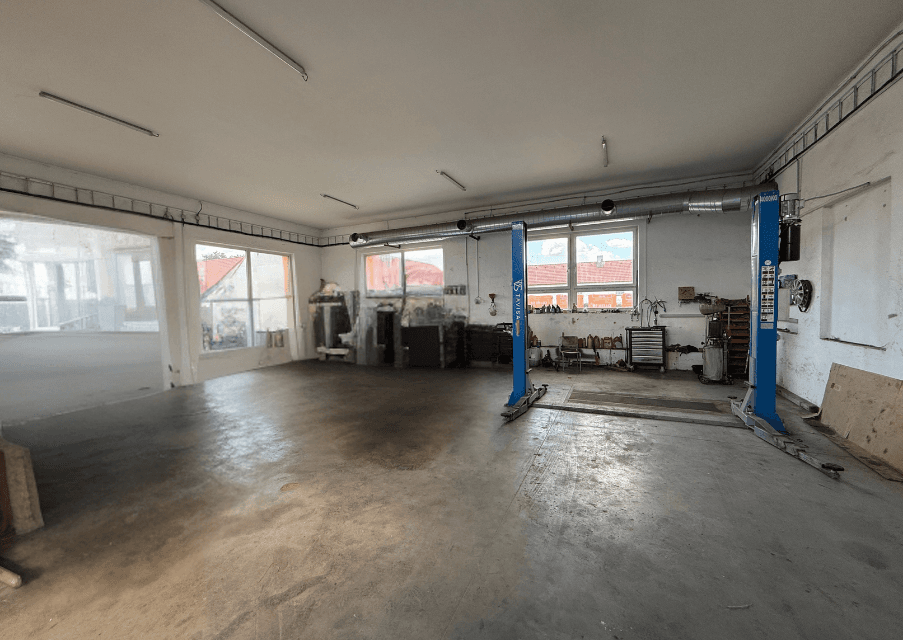 Prodej pozemku 7.027 m², Lišov, Jihočeský kraj Prodej pozemku 7.027 m², Lišov, Jihočeský kraj